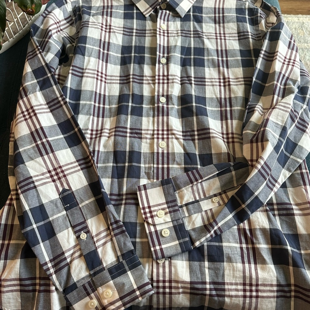 Express Men's Navy and White Plaid Shirt